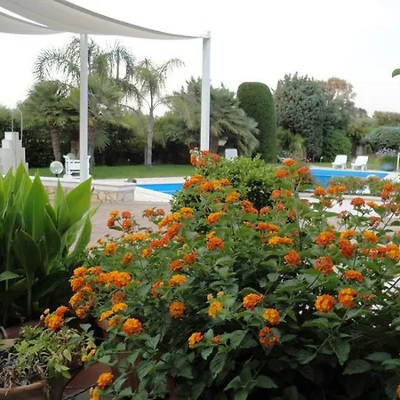 Le Vele Bed & Breakfast 4*