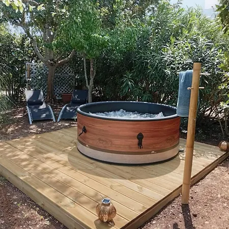 Le Vele Bed & Breakfast 4*