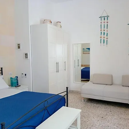 Le Vele Bed & Breakfast Maruggio